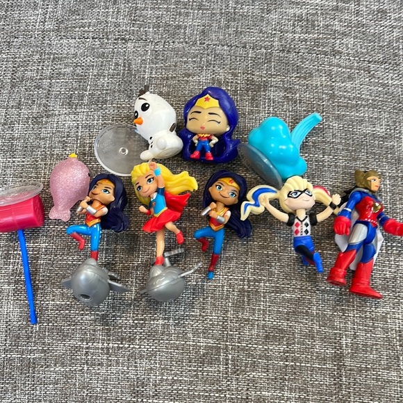 DC Super Hero Girls Mini Wonder Women and friends - Picture 1 of 5